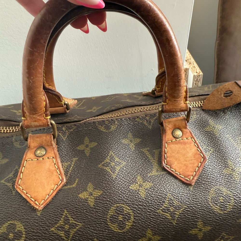Louis Vuitton Vintage Monogram Speedy 30 - Picture 2 of 11